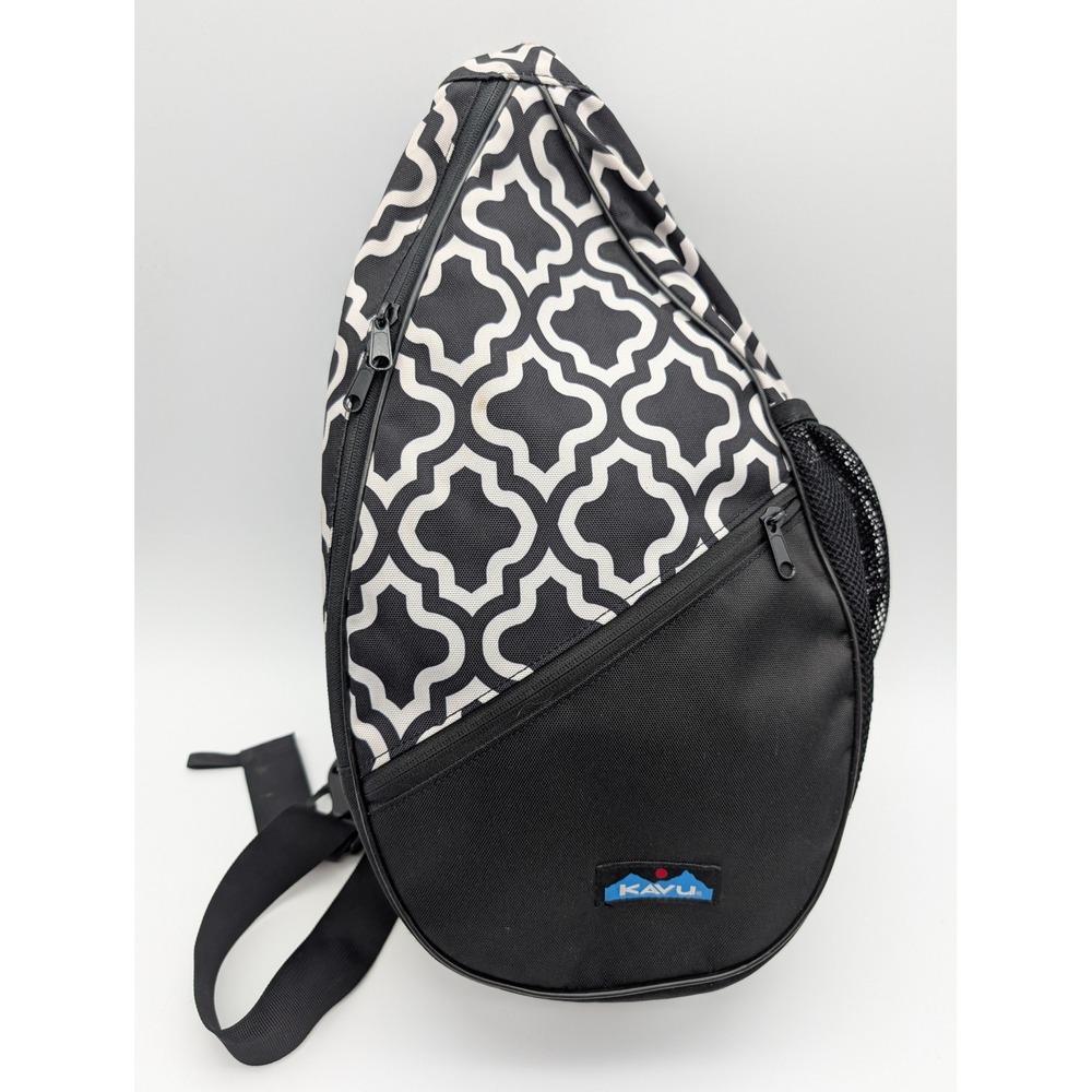 Kavu Rope Sling Bag Black White Geometric Quatrefoil Crossbody Backpack